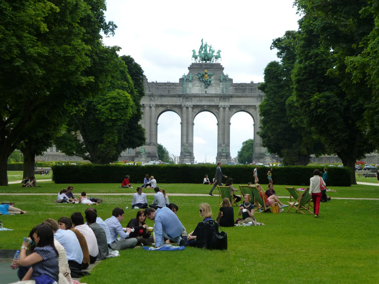 Der Jubelpark mit seinem Triumphbogen